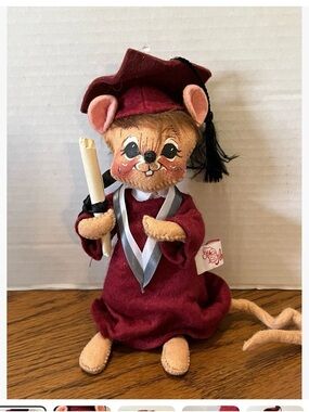 Annalee Maroon Graduation Mouse Figurine